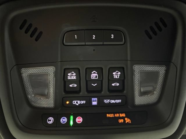 Used 2022 Chevrolet Traverse RS AWD/4WD image 43