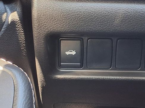 Used 2023 Nissan Maxima SV w/ Floor Mat Group image 11