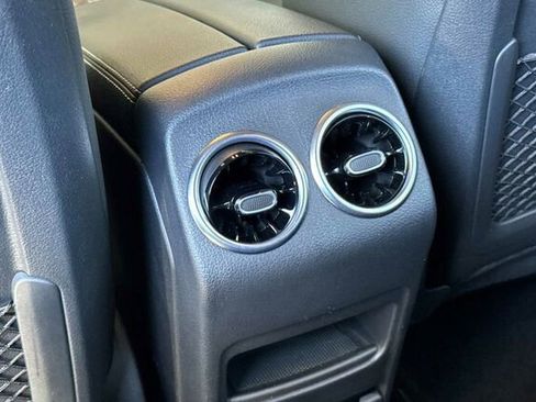 Used 2023 Mercedes-Benz EQB 300 4MATIC image 15