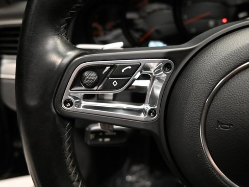 Used 2019 Porsche 911 Carrera RWD image 70