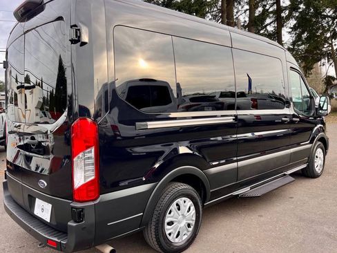 Used 2023 Ford Transit 350 XLT RWD image 7