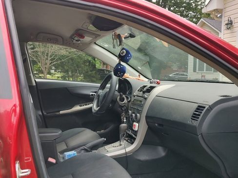 Used 2011 Toyota Corolla S FWD image 1