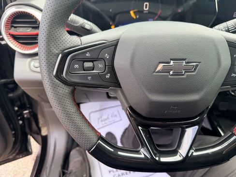 New 2026 Chevrolet Trax RS w/ Sunroof Package FWD image 24