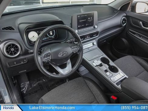 Used 2022 Hyundai Kona SEL w/ Convenience Package FWD image 17