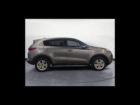Used 2018 Kia Sportage LX AWD/4WD image 7