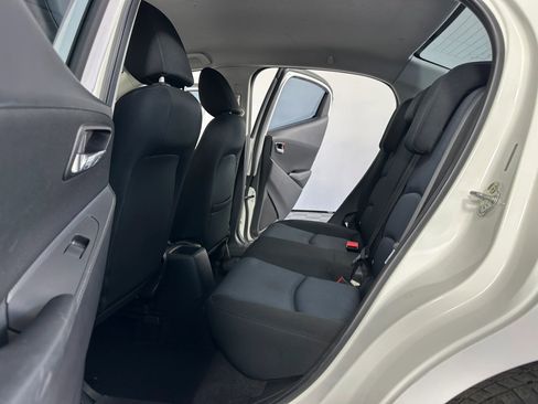 Used 2017 Toyota Yaris iA image 28