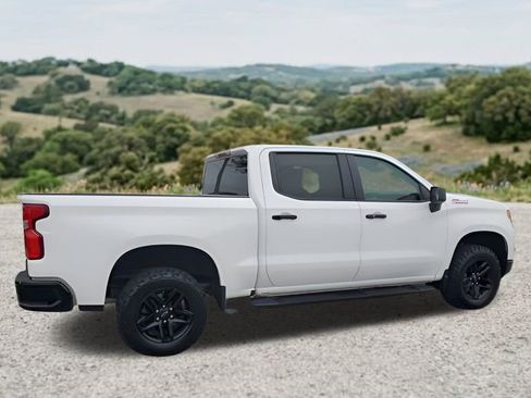 Used 2024 Chevrolet Silverado 1500 LT Trail Boss w/ Protection Package AWD/4WD image 10