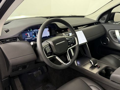 Certified 2025 Land Rover Discovery Sport S AWD/4WD image 4