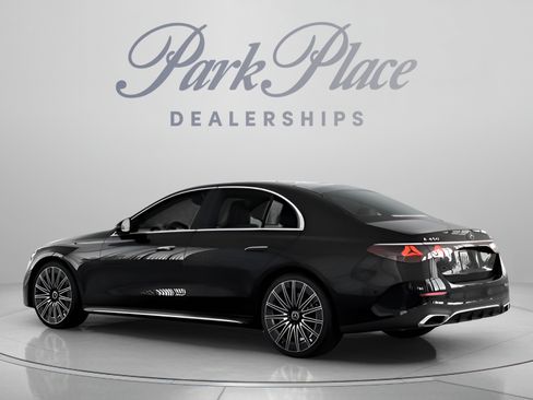 New 2026 Mercedes-Benz E 450 4MATIC Sedan image 9