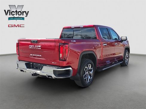 Used 2024 GMC Sierra 1500 SLT w/ SLT Premium Plus Package image 17
