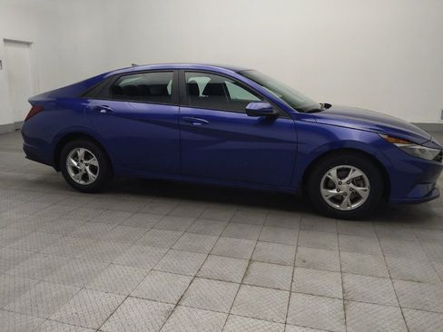 Used 2023 Hyundai Elantra SE w/ Preferred Accessory Package image 11