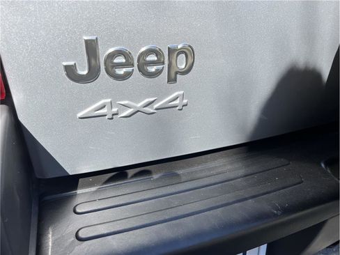 Used 2004 Jeep Liberty Sport w/ PWR Convenience Group image 7