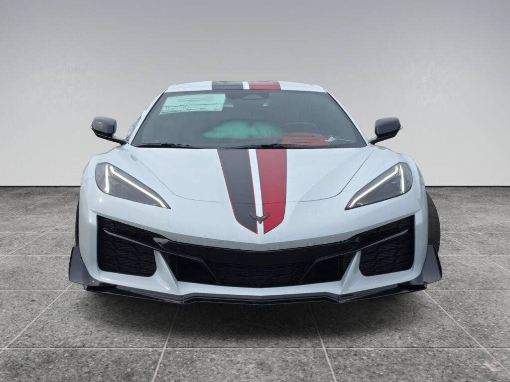 New 2027 Chevrolet Corvette Z06 w/ Z07 Performance Package RWD image 2