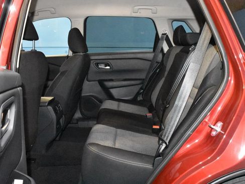 Certified 2026 Nissan Rogue SV AWD/4WD image 18