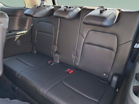 Certified 2024 Nissan Pathfinder SL w/ SL Premium Package FWD image 20