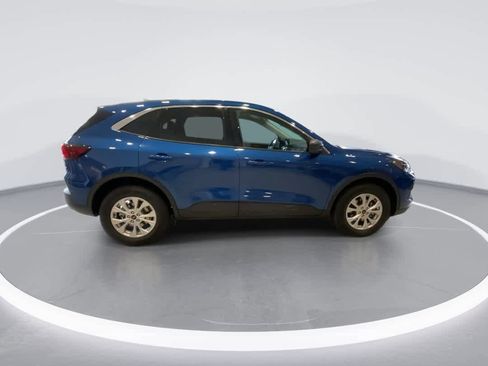 Used 2023 Ford Escape Active image 9
