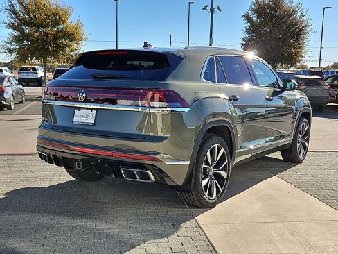 New 2026 Volkswagen Atlas Cross Sport SEL Premium R-Line image 4
