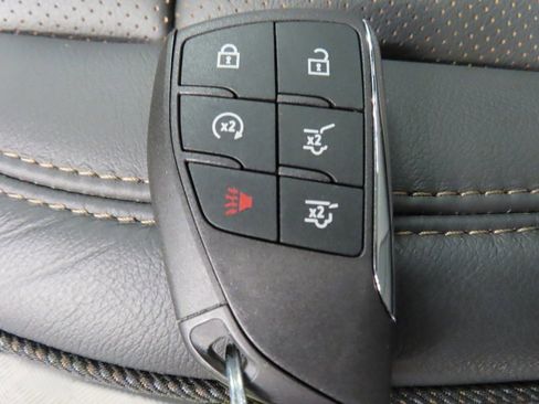 Used 2025 Chevrolet Suburban High Country w/ Sun And Tow Package image 72