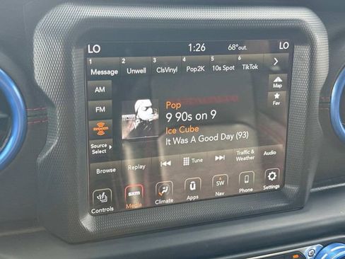 Used 2020 Jeep Gladiator Rubicon image 32