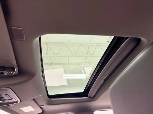 Certified 2022 Chevrolet Silverado 1500 LTZ w/ LTZ Premium Package image 20