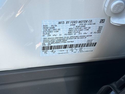 New 2026 Lincoln Aviator AWD image 29