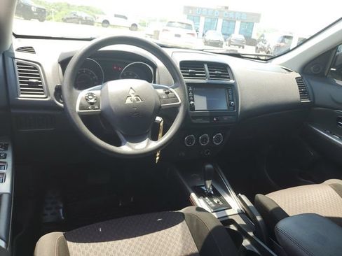 Used 2019 Mitsubishi Outlander Sport ES FWD image 11