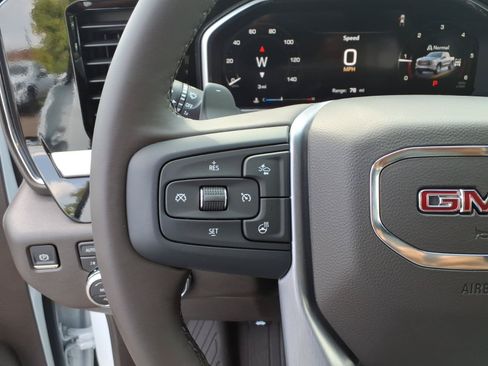 New 2026 GMC Sierra 1500 SLT w/ SLT Premium Plus Package AWD/4WD image 10