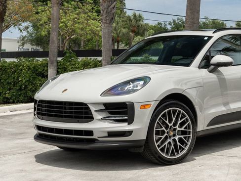Used 2019 Porsche Macan S AWD/4WD image 2