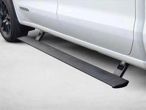 Used 2023 GMC Sierra 1500 Elevation image 24