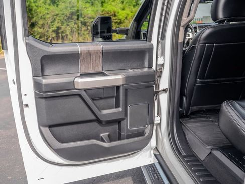 Used 2021 Ford F350 Lariat w/ Lariat Ultimate Package AWD/4WD image 18