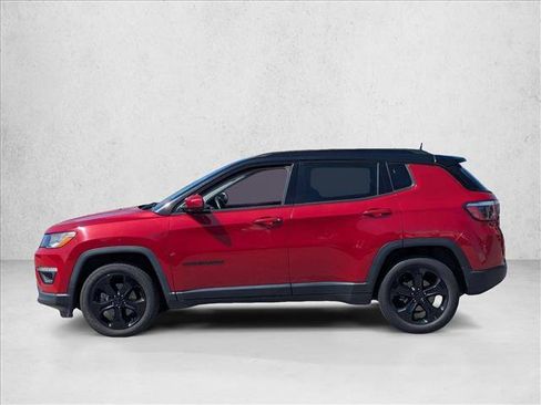 Used 2018 Jeep Compass Latitude w/ Popular Equipment Group FWD image 9