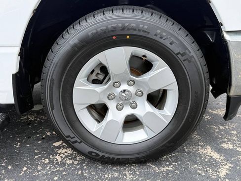Used 2020 RAM 1500 Big Horn RWD image 30