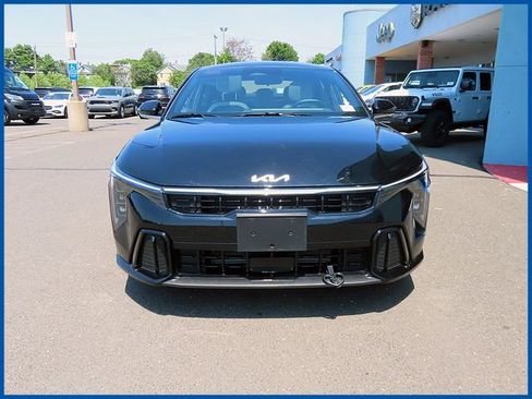 Used 2025 Kia K4 GT-Line w/ GT-Line Premium Package FWD image 2