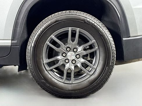 Used 2026 GMC Acadia Elevation image 34