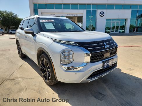 Used 2023 Mitsubishi Outlander SEL FWD image 1
