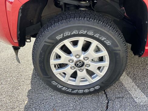 Used 2024 Toyota Tacoma SR5 image 30