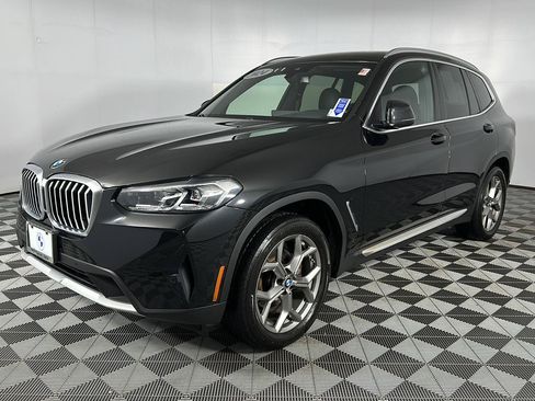 Used 2024 BMW X3 xDrive30i w/ Premium Package AWD/4WD image 3