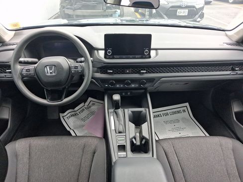 Used 2023 Honda Accord EX image 12