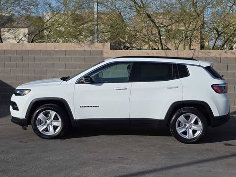 Used 2022 Jeep Compass Latitude image 6