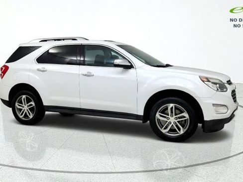 Used 2017 Chevrolet Equinox Premier w/ Enhanced Convenience Package FWD image 10
