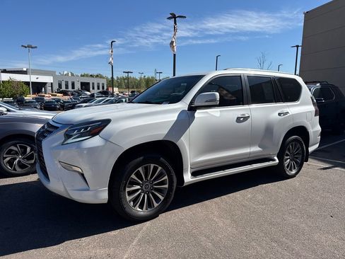 Used 2020 Lexus GX 460 Luxury w/ Off Road Package AWD/4WD image 19
