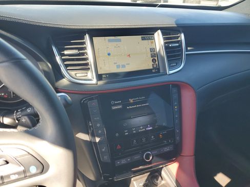 Used 2023 INFINITI QX50 Sport image 22