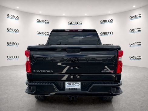 Used 2024 Chevrolet Silverado 1500 ZR2 AWD/4WD image 6