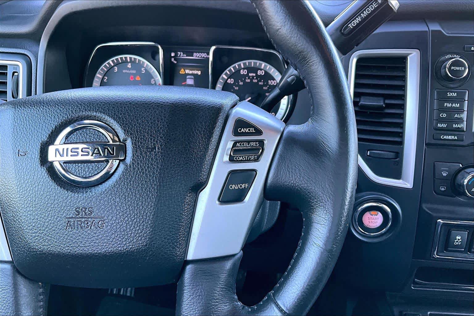 Used 2018 Nissan Titan SV w/ SV Convenience Package RWD image 25