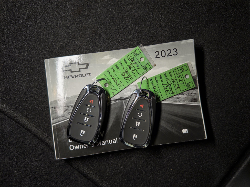 Used 2023 Chevrolet Bolt EUV LT w/ Convenience Package FWD image 22