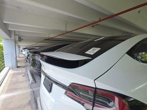 Used 2022 Tesla Model X Plaid AWD/4WD image 8