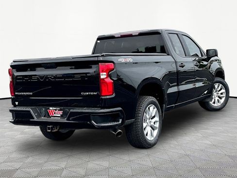 Used 2019 Chevrolet Silverado 1500 Custom w/ Custom Convenience Package AWD/4WD image 6