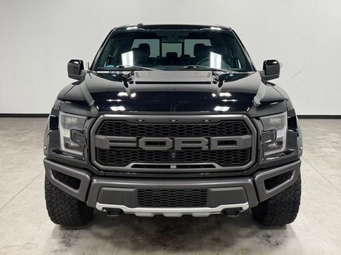 Used 2017 Ford F150 Raptor w/ Equipment Group 802A Luxury AWD/4WD image 4
