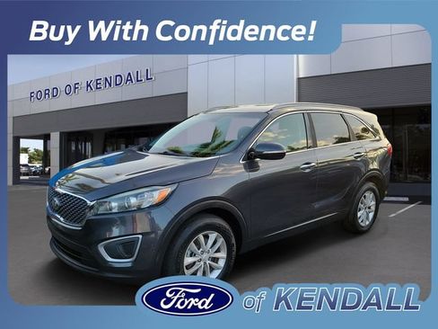 Used 2018 Kia Sorento FWD image 1