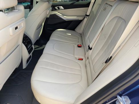 Used 2020 BMW X5 sDrive40i w/ M Sport Package image 16